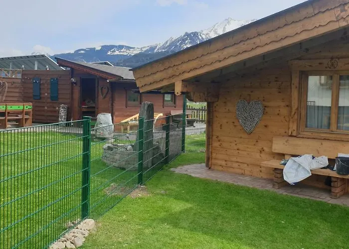 Tauernhuette Alpehytte *